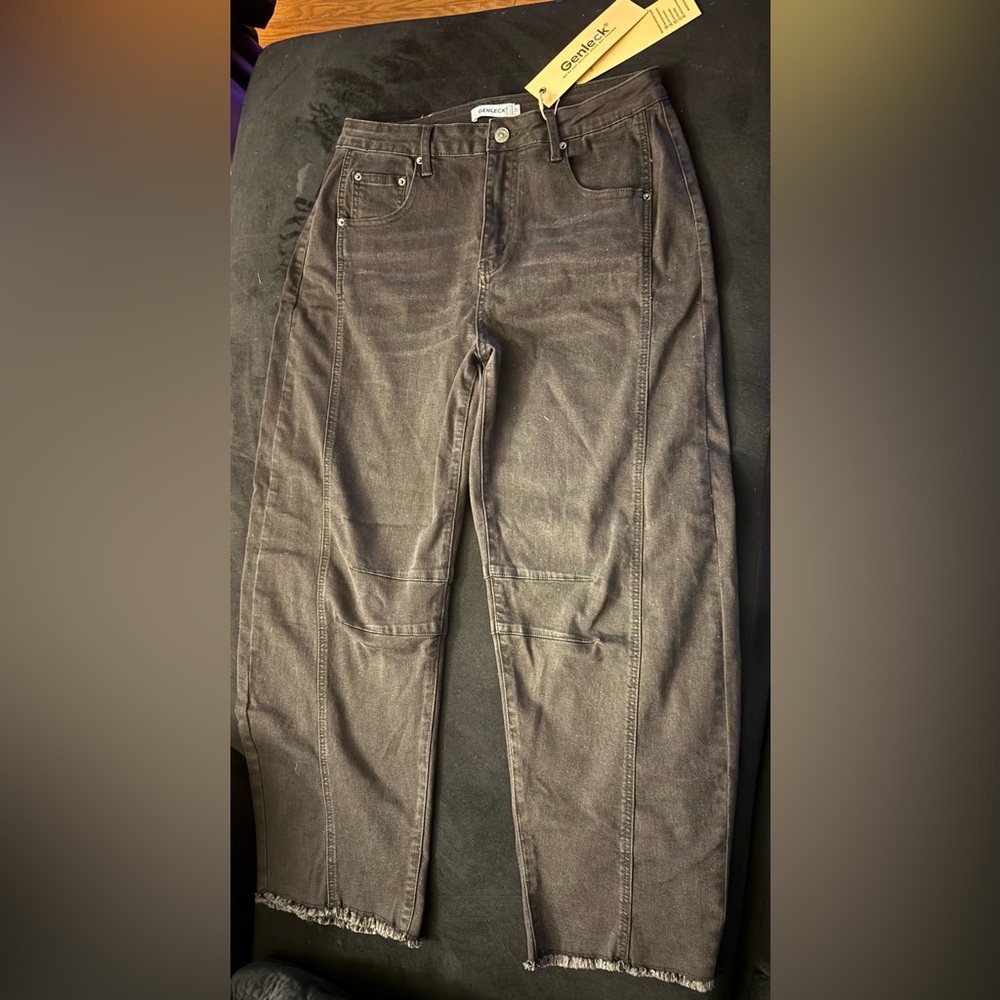 GENLECK Women’s Black Frayed Hem High Rise Jeans Size NWT 12